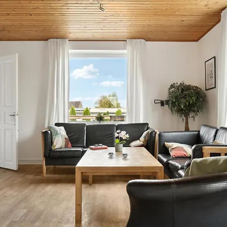 Beautiful Home In Orum Djurs With Kitchen Nimtofte